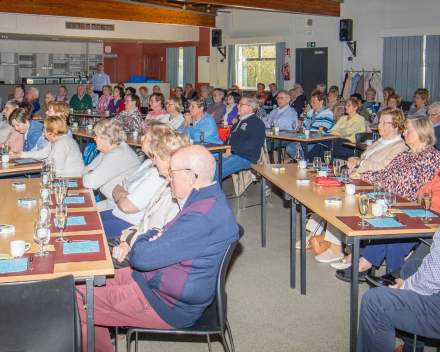Te gast bij Neos Waregem