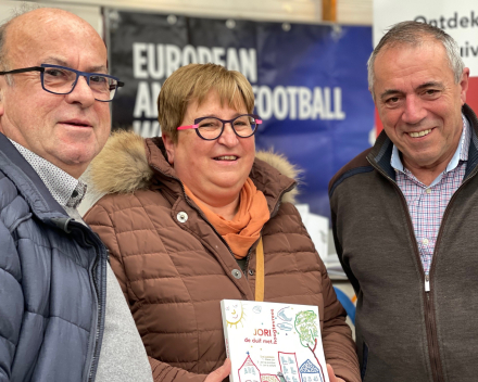 Eerste Hobbykerstmarkt in de Schelpe: een schot in de (kerst)roos !