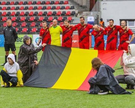 Hobbykerstmarkt ten voordele van Ampvoetbal: as zaterdag en zondag