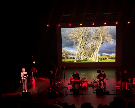 Waterland: poëzie - beeld en muziek van Ashwell - topavond in Sijsele
