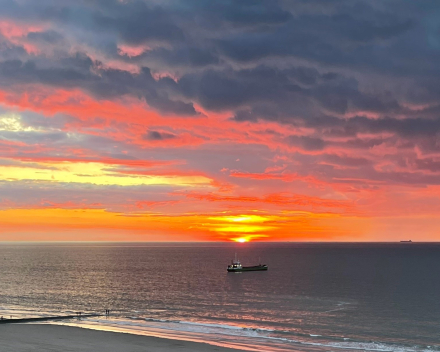 de zaterdag kleurde rood