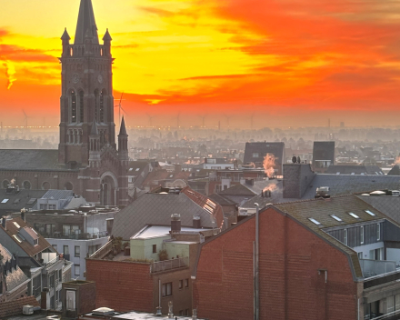 Van zonsopgang tot -ondergang