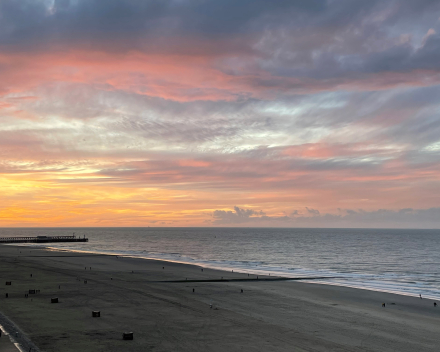 Fantastische kleuren bij zonsondergang: Blankenberge, zaterdagavond