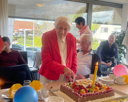 Moeder wordt vandaag 99, we vierden het gisteren.