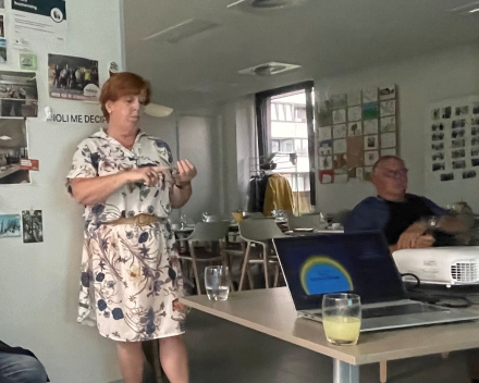 Koetong in madeirasaus op d presentatie 'de Wondere Wereld van Vis en Vissers'?