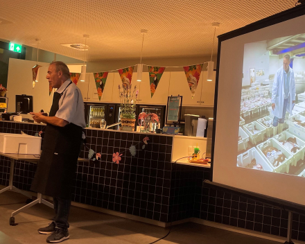 Koetong in madeirasaus op d presentatie 'de Wondere Wereld van Vis en Vissers'?