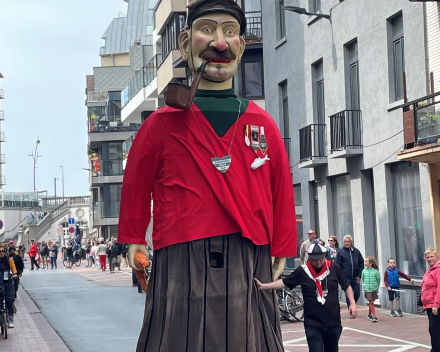 Mooie stoet naar aanleiding van Blankenbergse Havenfeesten