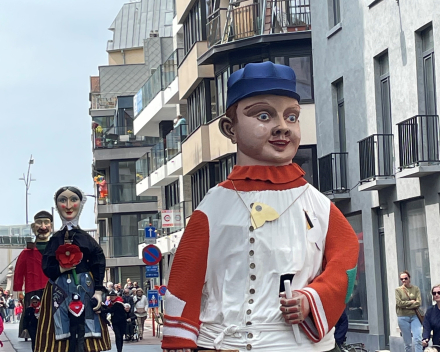 Mooie stoet naar aanleiding van Blankenbergse Havenfeesten