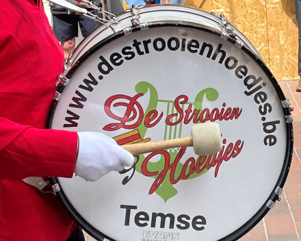 Mooie stoet naar aanleiding van Blankenbergse Havenfeesten