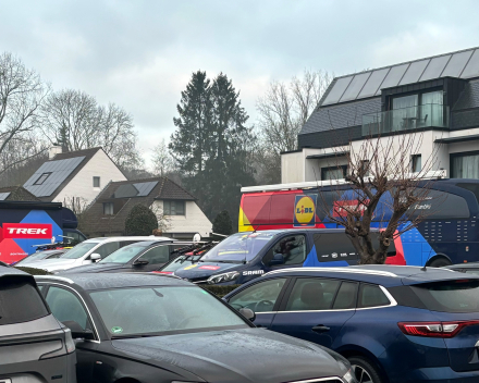 De koers is in het land