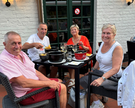 mosselen eten in d'Hoeve met An, Ann en Ivan