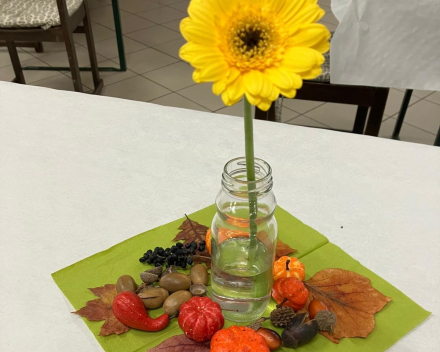 Zij: de perfecte voorzet - wij: trappen hem in doel !