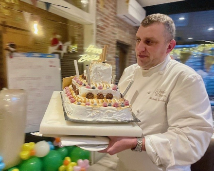 Fijn verjaardagsfeest van oma Nicole en kleinkind Cyriel