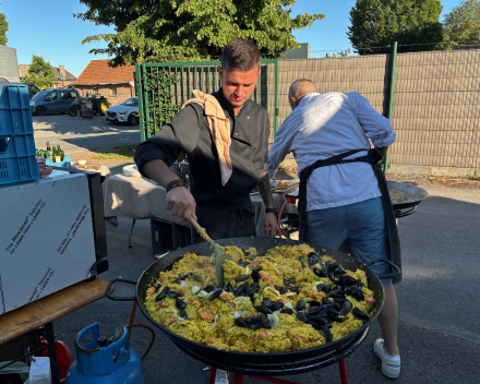 Lekkere paella-avond in de Snelle Duve