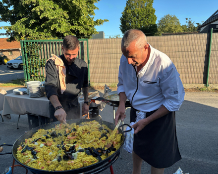 Lekkere paella-avond in de Snelle Duve