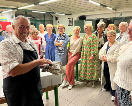 'Kijken er dames naar Chantal, de nieuwe reeks op TV 1', vroeg ik de dames