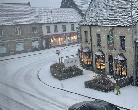 zelfs in West-Vlaanderen valt de dagbegroeting uit de lucht