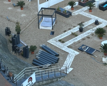 Opruimingswerken aan en in de zee